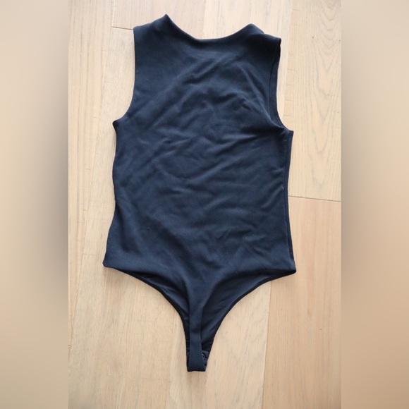 Nuuds Black Ribbed Sleeveless Bodysuit - Picture 4 of 5